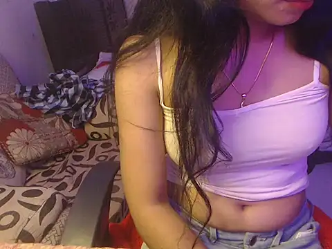 SobnamHot online show from February 2, 3:00 pm