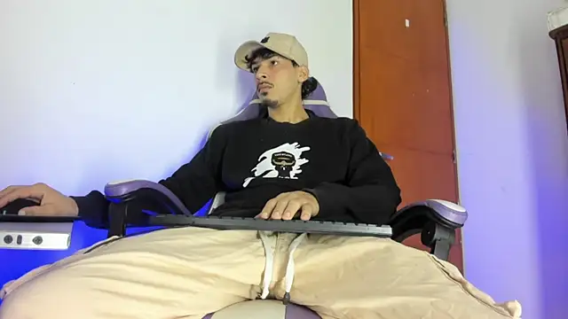 Yankees xxx online show from March 26, 10:10 am