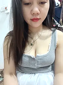 Snapshot of Ngocmai_lazdy chatting on April 26, 4:37 pm Ngocmai lazdy online show from April 26, 4:37 pm