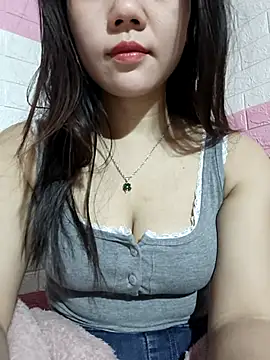 Snapshot of Ngocmai_lazdy chatting on May 4, 3:19 pm Ngocmai lazdy online show from May 4, 3:19 pm