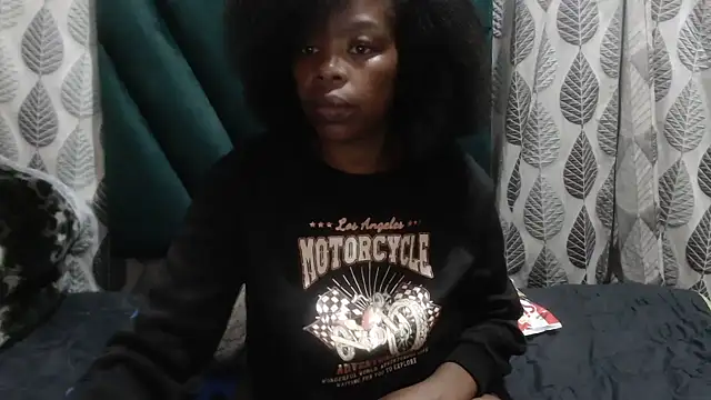 Snapshot of Nellybba chatting on February 17, 7:42 pm Nellybba online show from February 17, 7:42 pm