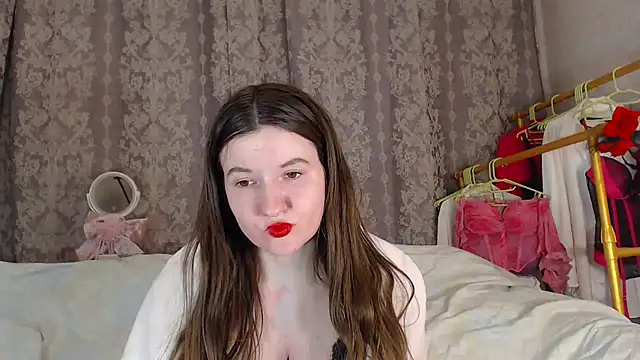 RileySteeele online show from April 18, 1:48 pm