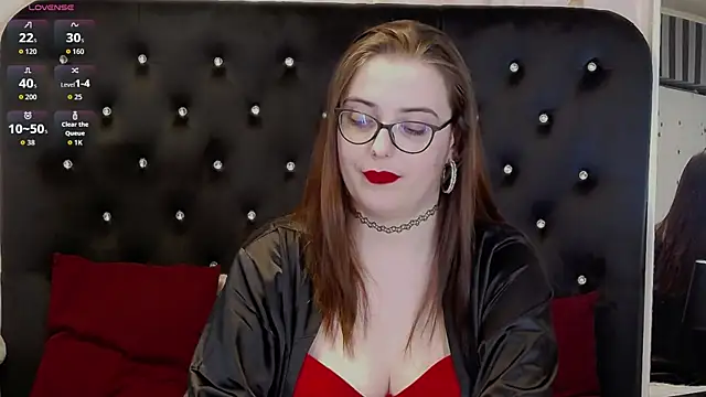 Snapshot of JulieAnnX chatting on May 7, 5:57 am JulieAnnX online show from May 7, 5:57 am