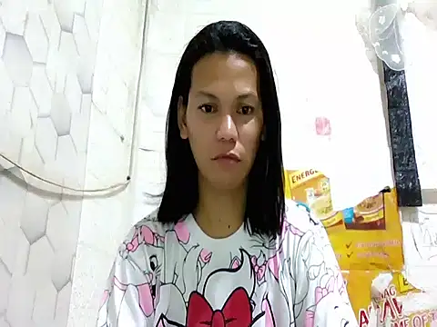 Snapshot of HugeAgatha chatting on April 28, 4:23 pm HugeAgatha online show from April 28, 4:23 pm