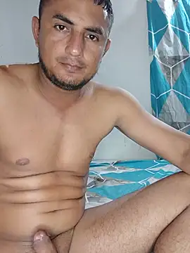 Snapshot of knox_zeque chatting on June 13, 1:47 am knox zeque online show from June 13, 1:47 am