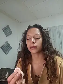 AlexxaAndRileyy online show from May 26, 2:02 pm