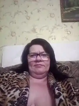 NysiOlsen online show from March 21, 11:30 pm