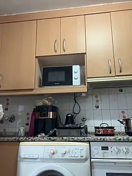 Snapshot of morenita_sexy777 chatting on February 16, 9:27 am morenita sexy777 online show from February 16, 9:27 am