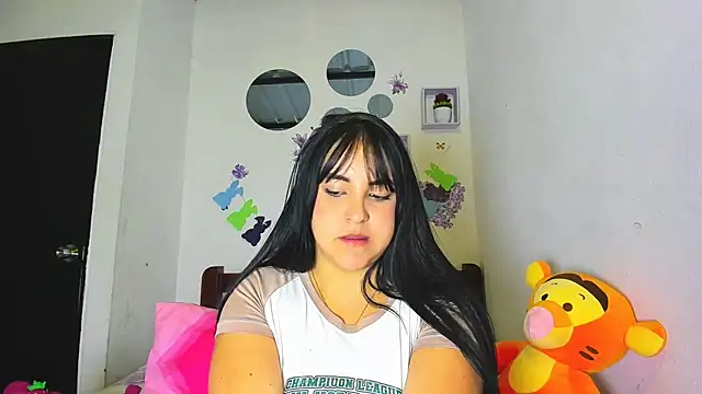 Snapshot of Penelopeflame18 chatting on May 9, 2:06 am Penelopeflame18 online show from May 9, 2:06 am