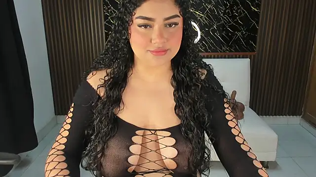 Snapshot of Karla18_ chatting on April 27, 3:32 pm Karla18 online show from April 27, 3:32 pm