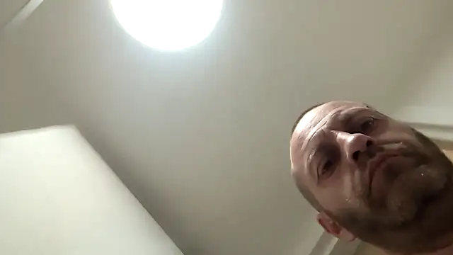 Snapshot of sterng6969 chatting on February 5, 4:50 am sterng6969 online show from February 5, 4:50 am