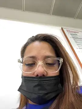 Pretty  Milf online show from June 12, 2:38 pm