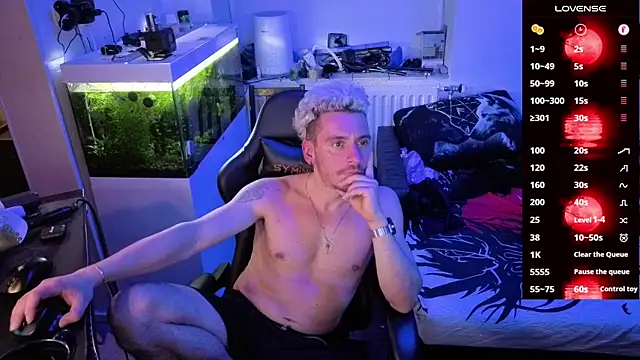 Rayzel White online show from February 25, 10:19 pm