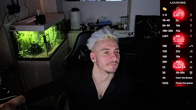 Rayzel White online show from March 23, 8:57 pm