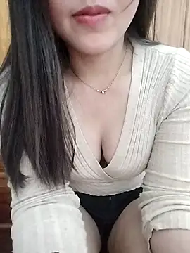 Snapshot of MaiNgoc_sexy chatting on April 18, 3:38 pm MaiNgoc sexy online show from April 18, 3:38 pm