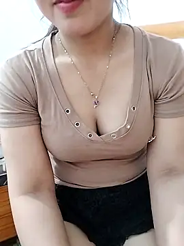 Snapshot of MaiNgoc_sexy chatting on April 19, 1:32 pm MaiNgoc sexy online show from April 19, 1:32 pm