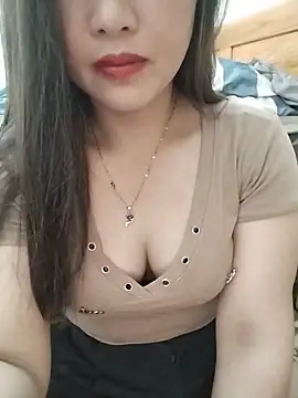 Snapshot of MaiNgoc_sexy chatting on May 19, 4:52 am MaiNgoc sexy online show from May 19, 4:52 am