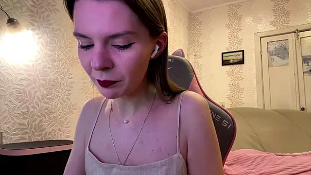 LavondaDeleston online show from February 4, 10:04 pm