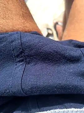 Snapshot of Hottlund6 chatting on January 17, 5:34 am Hottlund6 online show from January 17, 5:34 am