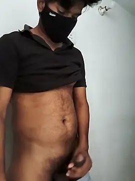 Snapshot of Hottlund6 chatting on February 25, 8:35 am Hottlund6 online show from February 25, 8:35 am