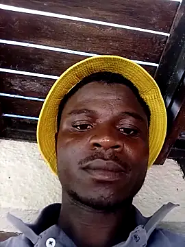 Snapshot of dicklife3485 chatting on February 18, 9:16 am dicklife3485 online show from February 18, 9:16 am