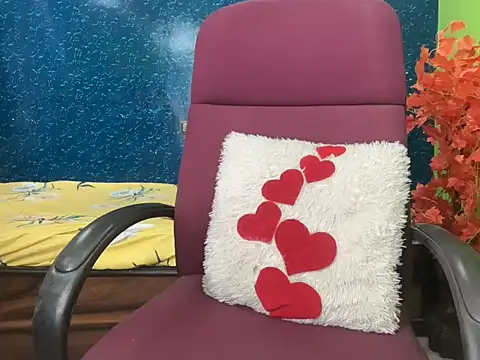 Brown-beauty online show from June 8, 8:58 am