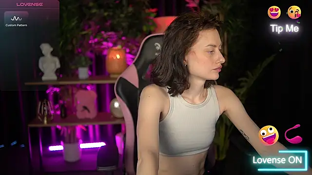 baby luna xo online show from January 19, 9:57 am