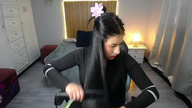 keileen luna online show from March 4, 12:44 pm