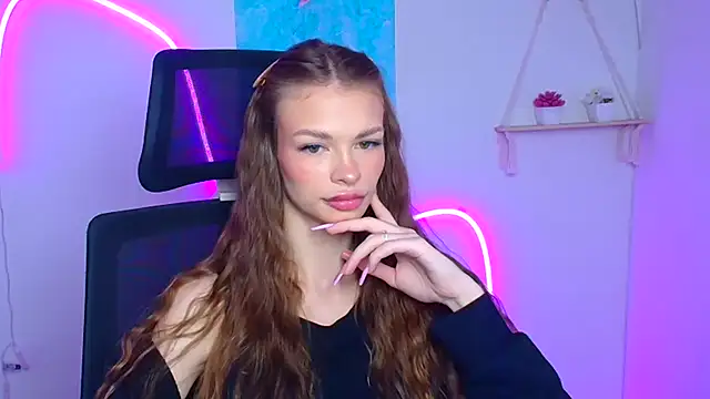 Snapshot of Lina_Loveuu chatting on March 3, 12:22 pm Lina Loveuu online show from March 3, 12:22 pm