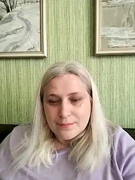 Snapshot of NyushaLollipop chatting on May 5, 10:23 am NyushaLollipop online show from May 5, 10:23 am