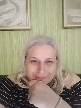 Snapshot of NyushaLollipop chatting on May 16, 4:17 pm NyushaLollipop online show from May 16, 4:17 pm