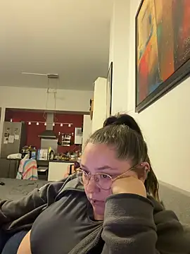 Snapshot of _maracr19_ chatting on April 30, 10:14 pm maracr19 online show from April 30, 10:14 pm