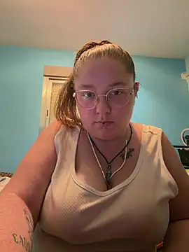 Snapshot of _maracr19_ chatting on June 1, 1:57 pm maracr19 online show from June 1, 1:57 pm