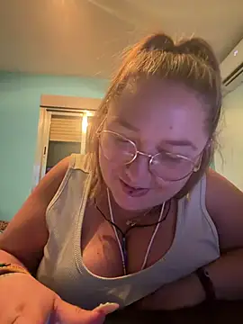Snapshot of _maracr19_ chatting on July 15, 9:53 pm maracr19 online show from July 15, 9:53 pm