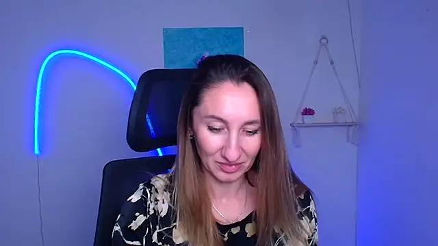 Snapshot of Diana_Sweeet_ chatting on February 3, 1:05 pm Diana Sweeet online show from February 3, 1:05 pm