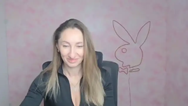 Snapshot of Diana_Sweeet_ chatting on February 16, 6:53 am Diana Sweeet online show from February 16, 6:53 am