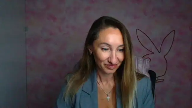 Snapshot of Diana_Sweeet_ chatting on March 16, 6:39 am Diana Sweeet online show from March 16, 6:39 am
