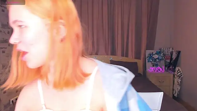 OwlLynn online show from February 16, 8:54 am