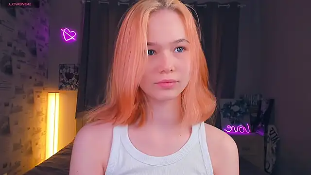 OwlLynn online show from February 20, 8:16 am