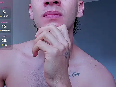 Snapshot of DrakeCarter chatting on February 3, 1:27 pm DrakeCarter online show from February 3, 1:27 pm