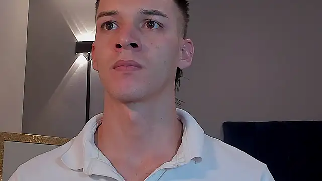 Snapshot of DrakeCarter chatting on March 1, 12:45 am DrakeCarter online show from March 1, 12:45 am