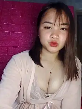 Lisakeem online show from February 28, 1:01 pm