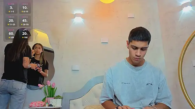 Snapshot of bastian_and_samantha chatting on April 30, 3:46 am bastian and samantha online show from April 30, 3:46 am