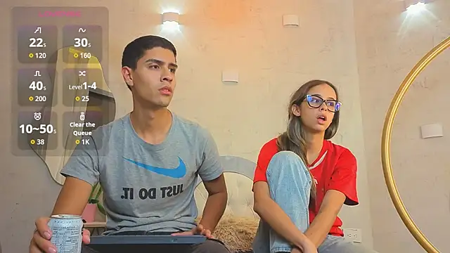Snapshot of bastian_and_samantha chatting on May 8, 3:45 am bastian and samantha online show from May 8, 3:45 am