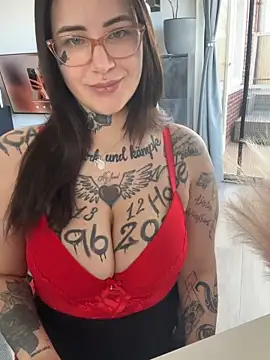 NyxTattoo online show from April 9, 8:20 am