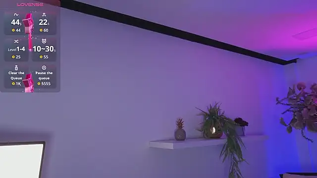 Dakota velvet  online show from February 5, 11:37 am