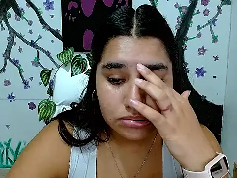 Im May  online show from February 19, 8:05 pm