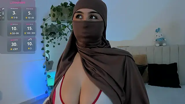 Snapshot of _Amirah chatting on July 8, 5:50 pm Amirah online show from July 8, 5:50 pm
