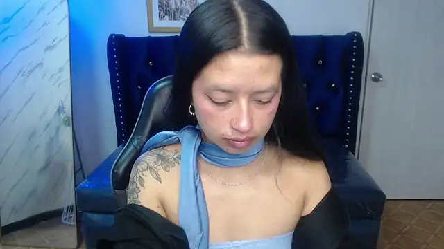 Snapshot of Candy_Rose_v chatting on February 28, 1:23 pm Candy Rose v online show from February 28, 1:23 pm