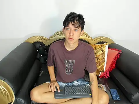 Snapshot of jisus_catt chatting on January 18, 11:19 pm jisus catt online show from January 18, 11:19 pm